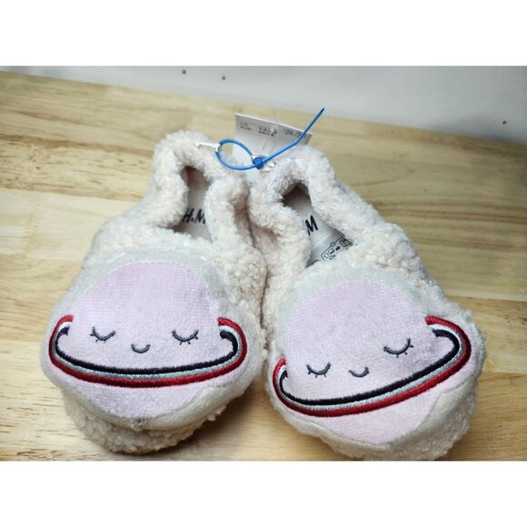 H & M Planet Slipper US 7.5-8.5 - Picture 1 of 3